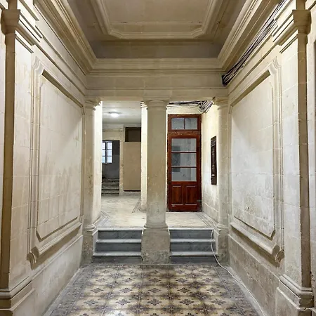 St Ursula Sanctuary 3 Bed Lejlighed